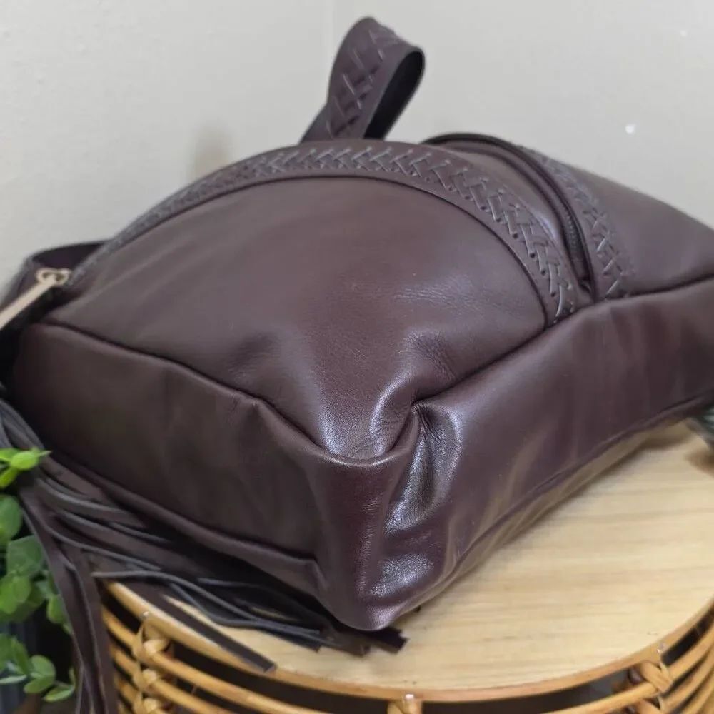 Nomad Tassel Leather Bag - Picture 13 of 16